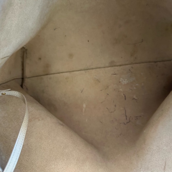 Authentic Saint Laurent East West Large Tote - Well Worn with Pouchette - Picture 6 of 14